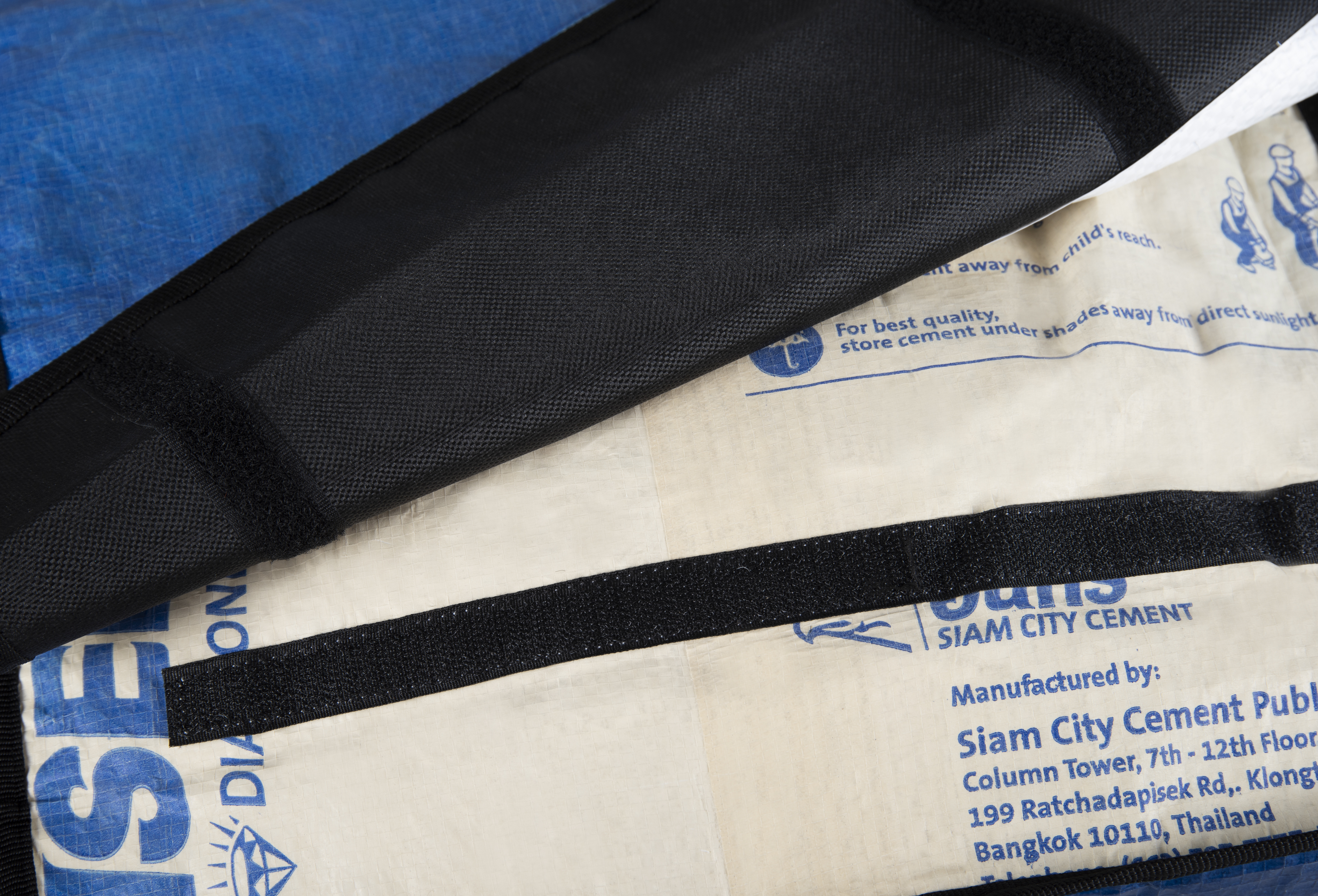 particolare_BLU_strap