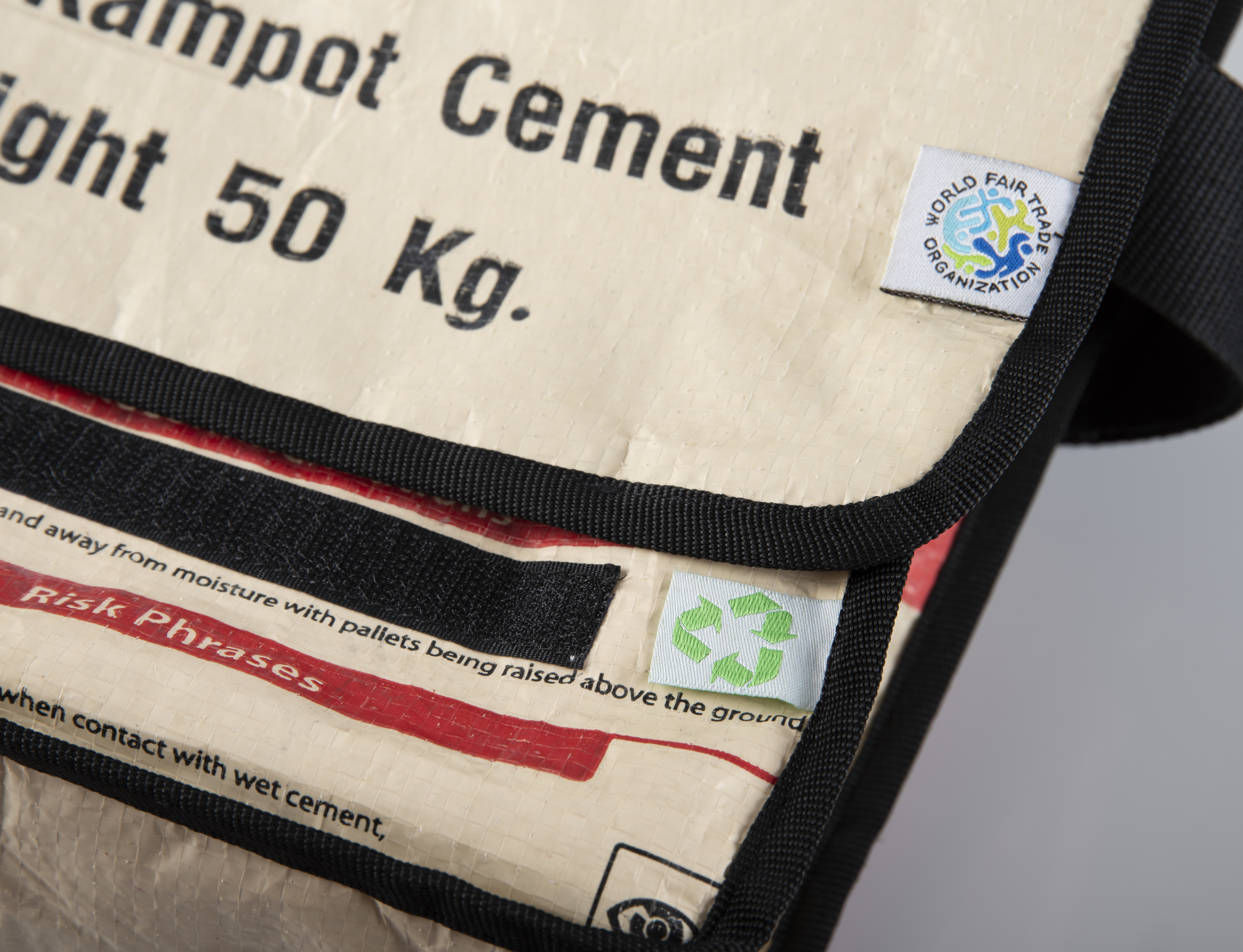 sacca_rossa_etichetta